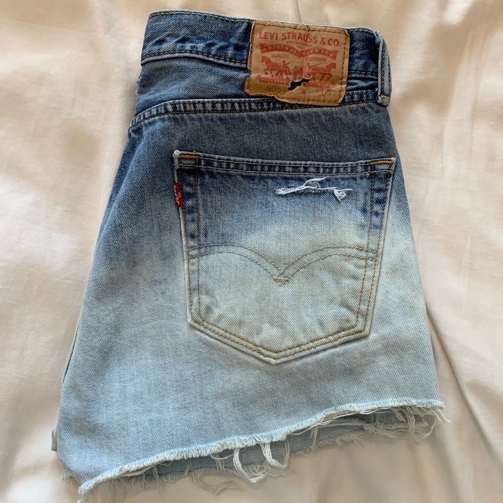 Levi’s 505 high rise bleached shorts